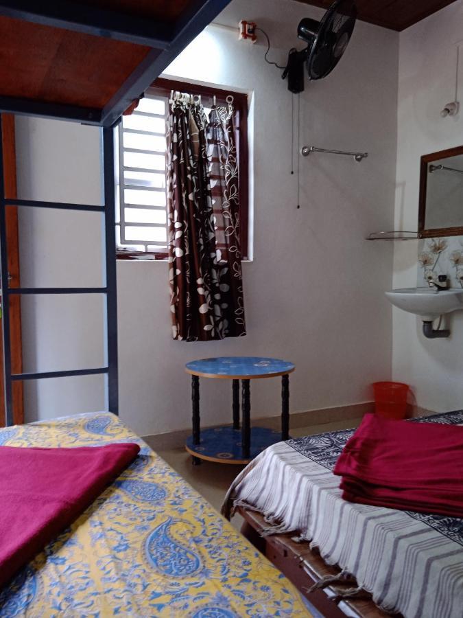 Gundappa Cafe Gokarna Kudle Beach Kültér fotó